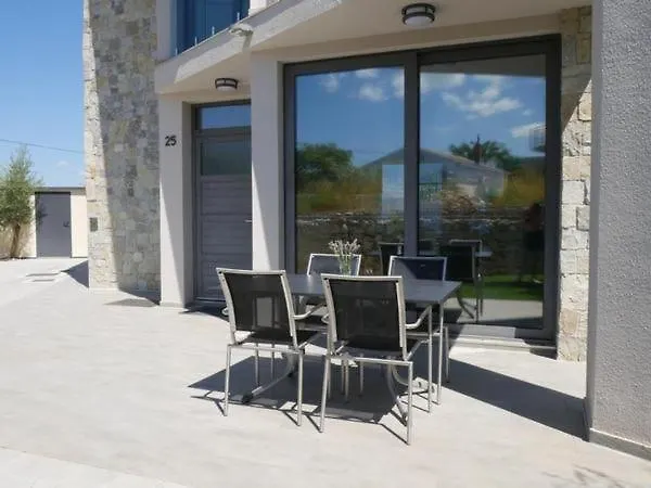 Villa Paradise Mit Pool Und Teilweise Meerblick Vrbnik